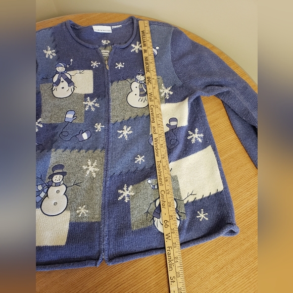 WOMENS SIZE MEDIUM, PERIWINKLE, ZIPPER CARDIGAN SNOWMAN SWEATER - Picture 9 of 11